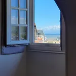 Vue - Superbe à 50 M De La Et Du Centre *
