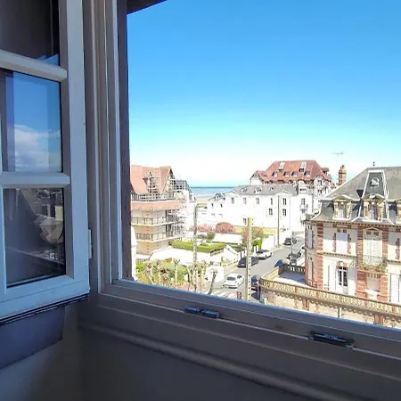 Vue - Superbe A 50 M De La Et Du Centre Apartmán *