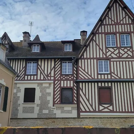 Vue - Adorable A 50 M De La Et Du Centre Apartment