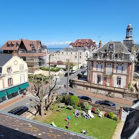 Vue - Adorable A 50 M De La Et Du Centre Apartment