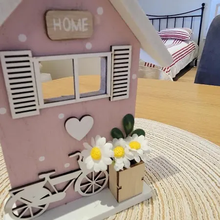 Vue - Adorable A 50 M De La Et Du Centre Appartement