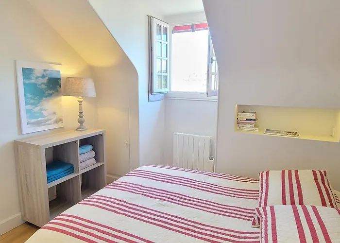 Vue - Superbe A 50 M De La Et Du Centre * Cabourg