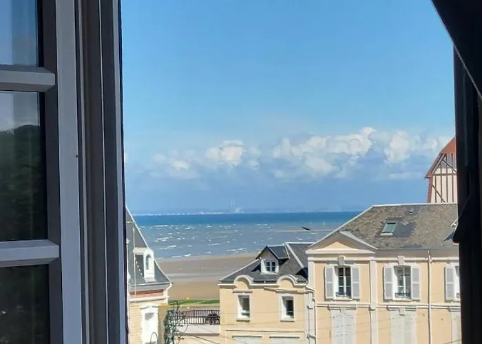 شقة Vue - Superbe A 50 M De La Et Du Centre