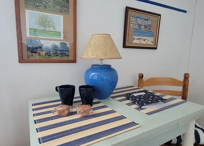 Vue - Superbe A 50 M De La Et Du Centre Apartmán *