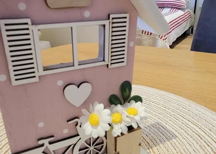 Vue - Superbe A 50 M De La Et Du Centre شقة